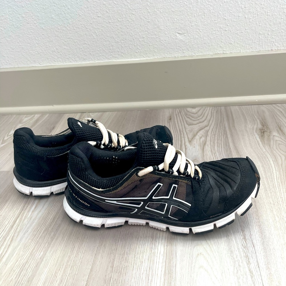 ASICS Gel-Sting33 women’s running shoe